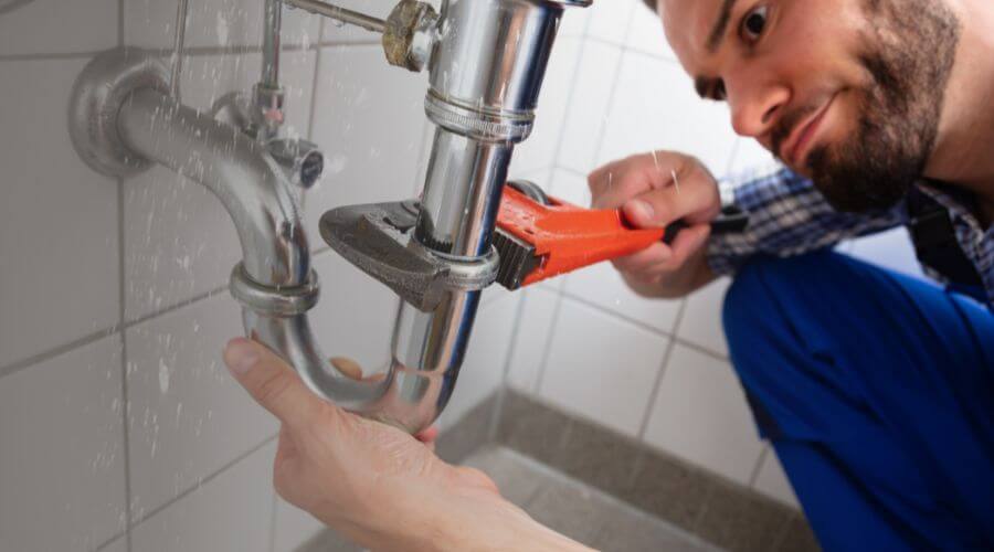 Expert burst pipe repair services in Chamisal, NM